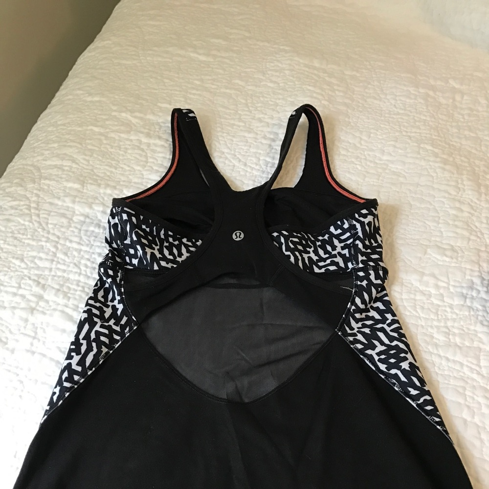 Lululemon workout tank
